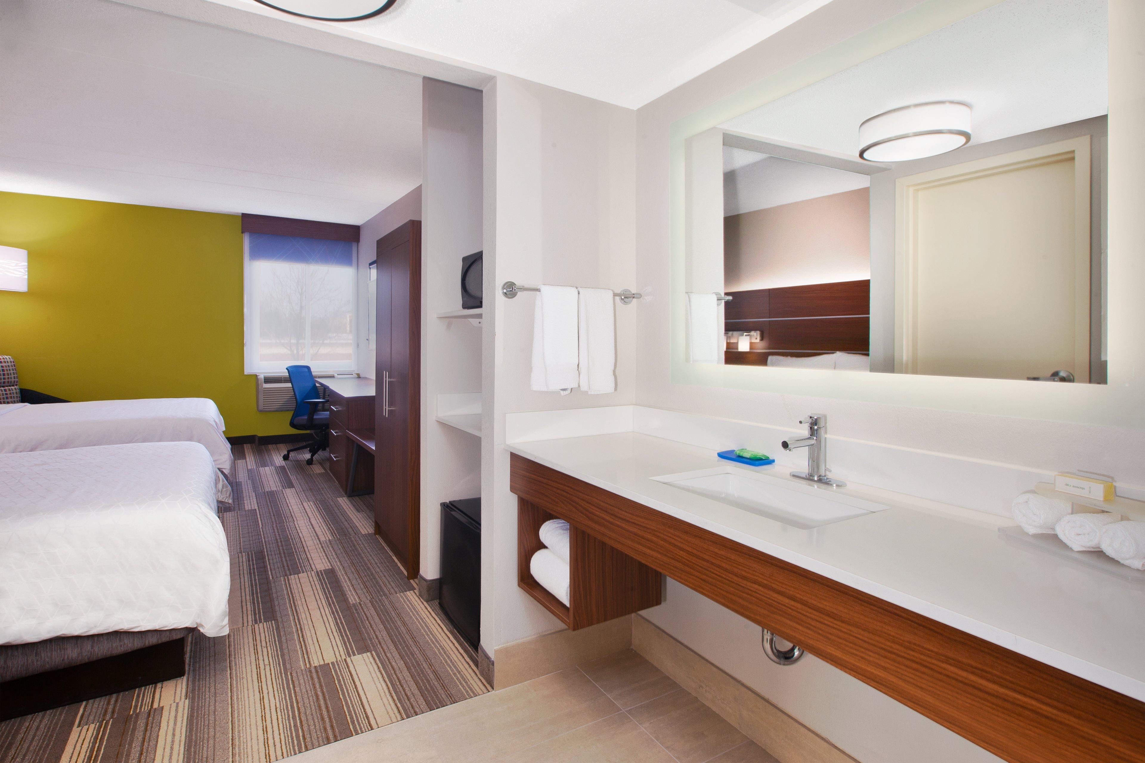 Holiday Inn Express Fairfax-Arlington Boulevard By Ihg Eksteriør billede